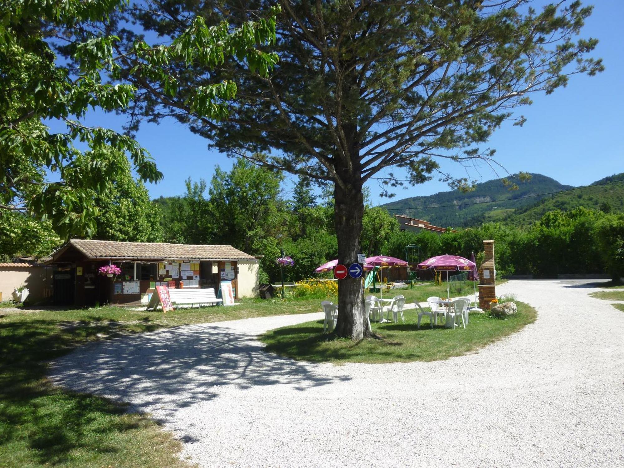 Camping Notre Dame Castellane Ngoại thất bức ảnh