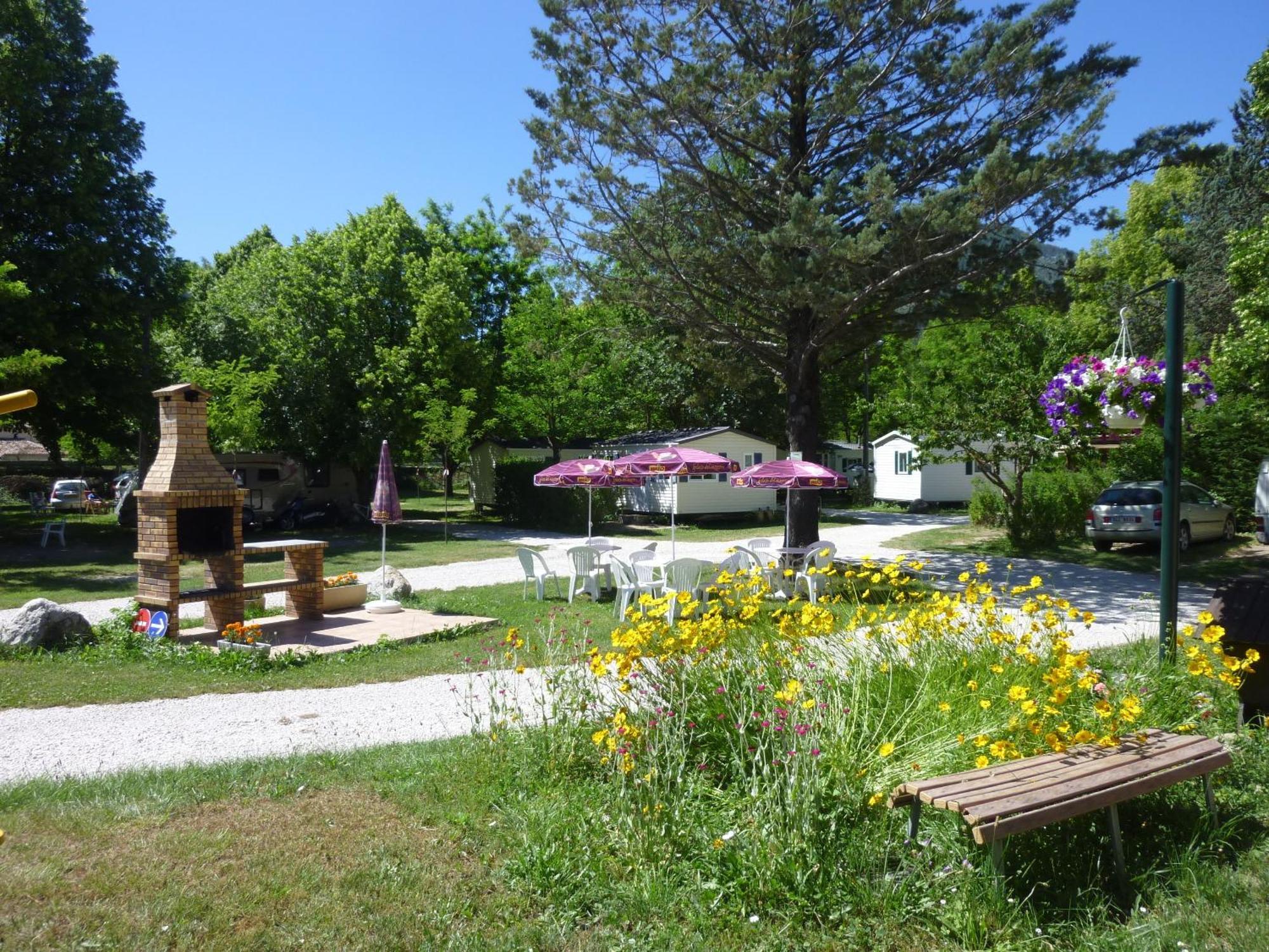 Camping Notre Dame Castellane Ngoại thất bức ảnh